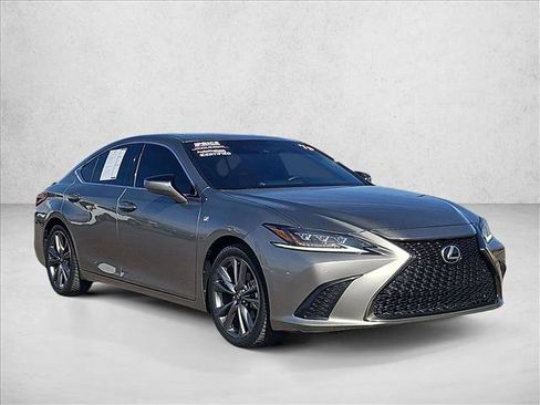 Used 2019 Lexus ES 350 F Sport image 3