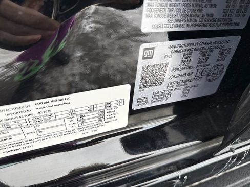 Used 2025 GMC Sierra 1500 AT4 w/ AT4 Premium Package image 34