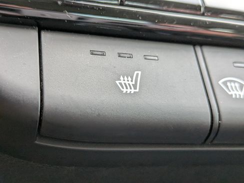 Certified 2025 Hyundai Elantra SEL image 23