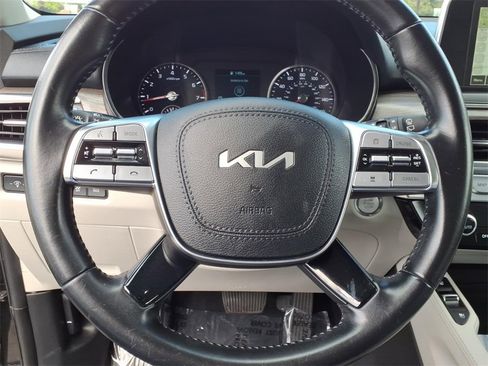 Certified 2022 Kia Telluride EX w/ EX Premium Package image 25