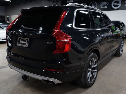 Used 2018 Volvo XC90 T6 Momentum w/ Convenience Package AWD/4WD image 5