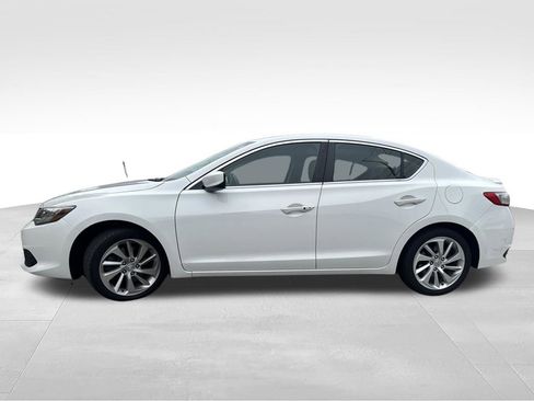Used 2016 Acura ILX FWD image 2