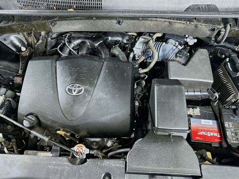 Used 2018 Toyota Highlander Limited Platinum image 36