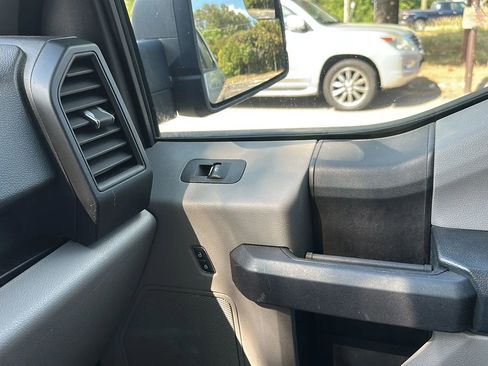 Used 2018 Ford F150 XL w/ Equipment Group 101A Mid AWD/4WD image 40