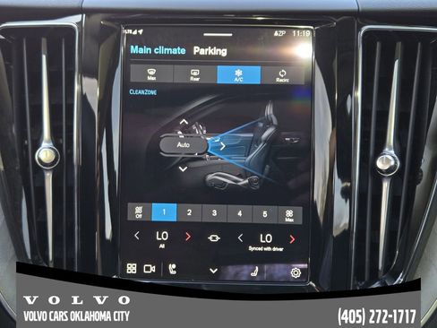 Certified 2025 Volvo XC60 B5 Plus w/ Protection Package Premier image 18