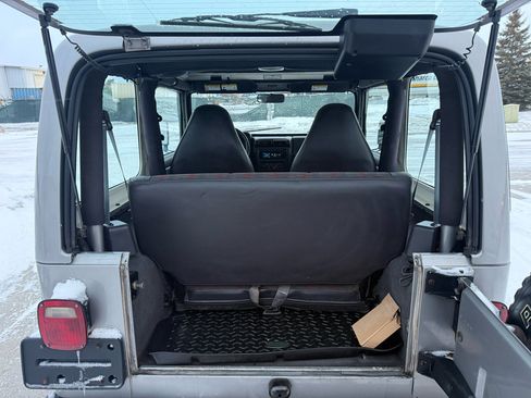 Used 2000 Jeep Wrangler Sport image 20