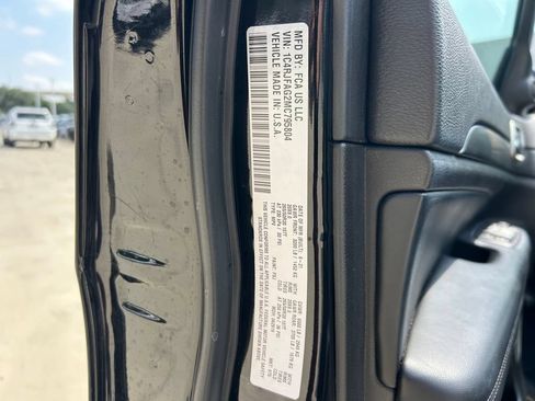 Used 2021 Jeep Grand Cherokee Laredo X AWD/4WD image 10