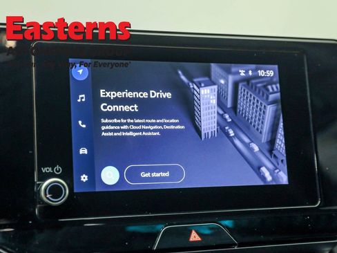 Used 2024 Toyota Venza LE image 19