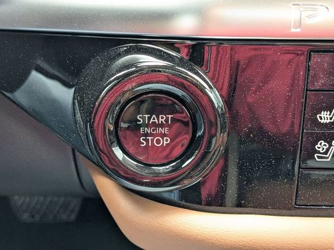 New 2026 Nissan Pathfinder Platinum FWD image 31