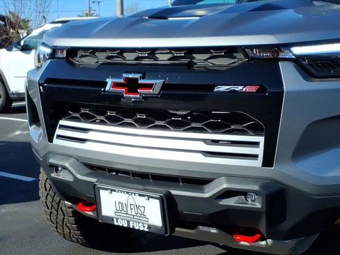 Used 2024 Chevrolet Colorado ZR2 image 33