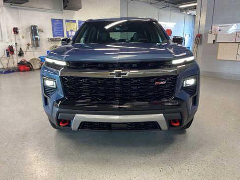 New 2026 Chevrolet Traverse Z71 w/ Enhanced Driving Package image 2