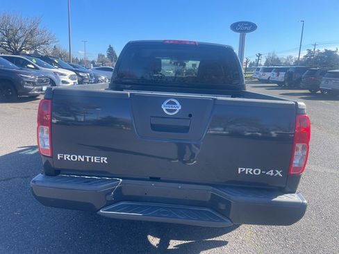 Used 2010 Nissan Frontier PRO-4X w/ Pro-4x Value Truck Pkg image 5