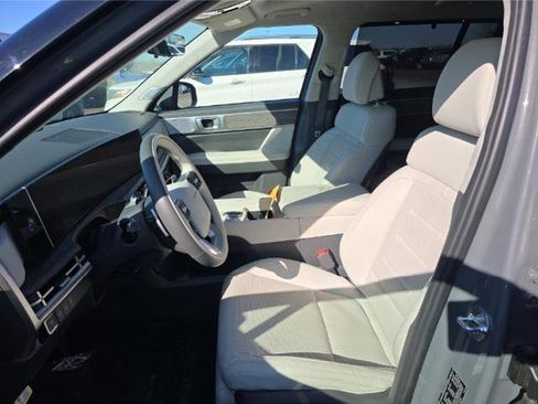 Used 2024 Hyundai Santa Fe Calligraphy image 4