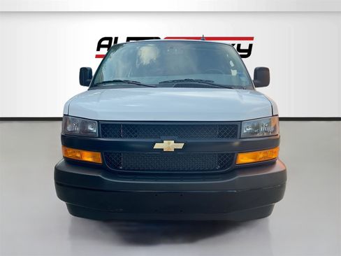 Used 2025 Chevrolet Express 2500 w/ Driver Convenience Package image 2