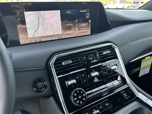 New 2025 Nissan Armada SL w/ Captain's Chari Seat Package image 24