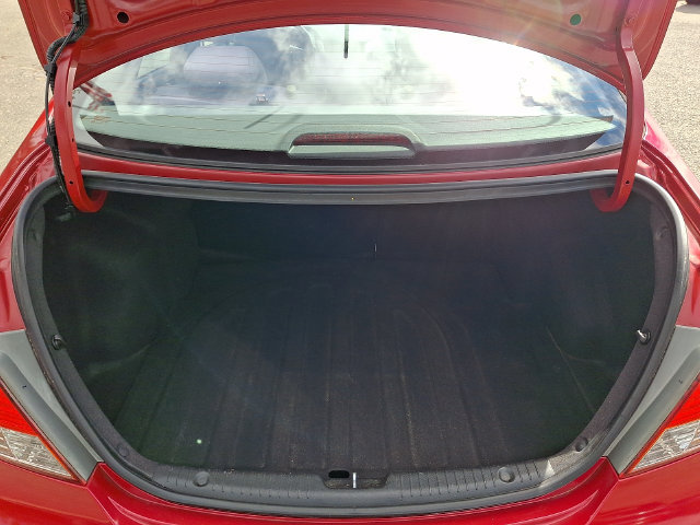 Used 2012 Hyundai Accent GLS FWD image 26