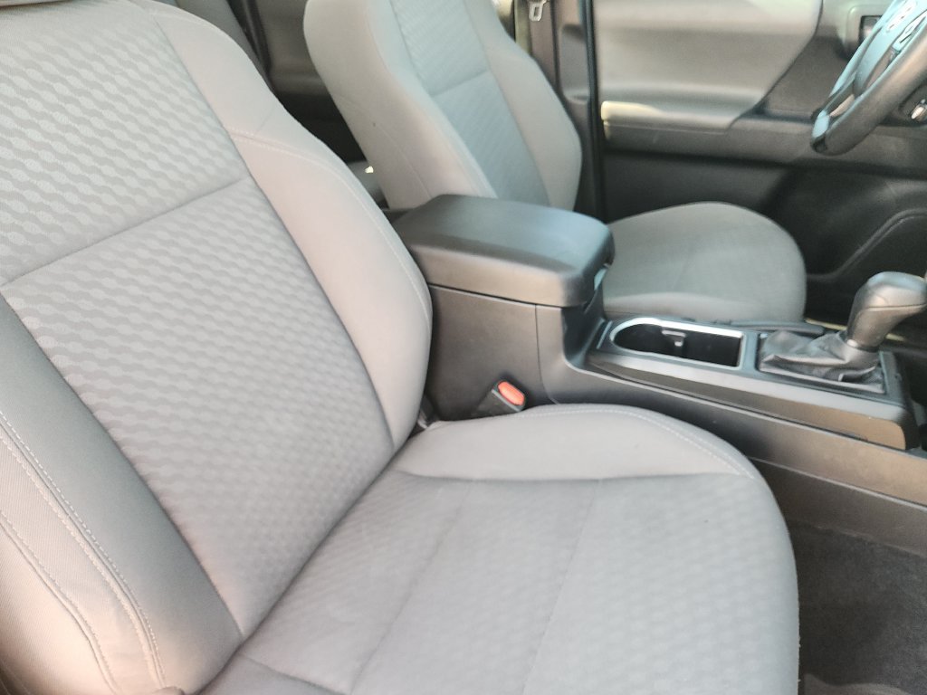 Used 2022 Toyota Tacoma SR w/ SR Convenience Package RWD image 14