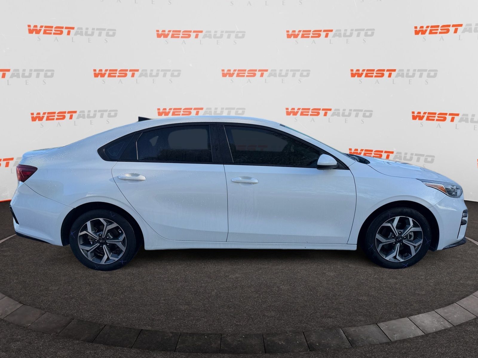 Used 2021 Kia Forte LXS FWD image 6