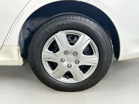 Used 2011 Toyota Corolla LE image 11