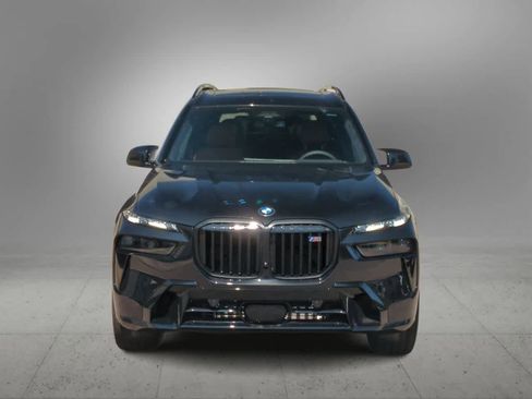 New 2026 BMW X7 M60i image 3
