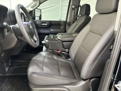 Used 2024 Chevrolet Silverado 2500 Custom w/ Custom Convenience Package AWD/4WD image 19