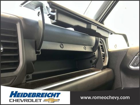 Used 2023 Chevrolet Silverado 1500 LT AWD/4WD image 26