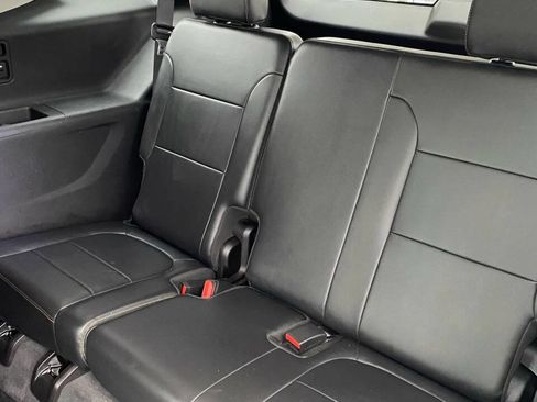 Used 2019 Chevrolet Traverse RS AWD/4WD image 28