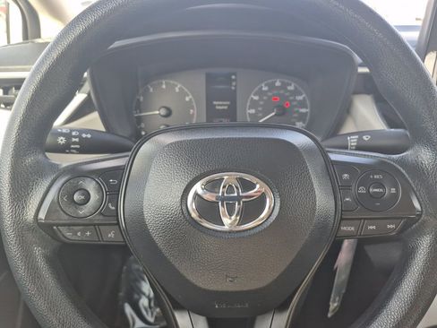 Used 2024 Toyota Corolla LE image 18