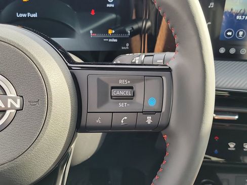 New 2026 Nissan Kicks SR w/ SR Premium Package FWD image 7