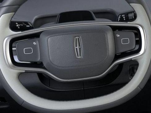 New 2026 Lincoln Navigator Premiere AWD/4WD image 12