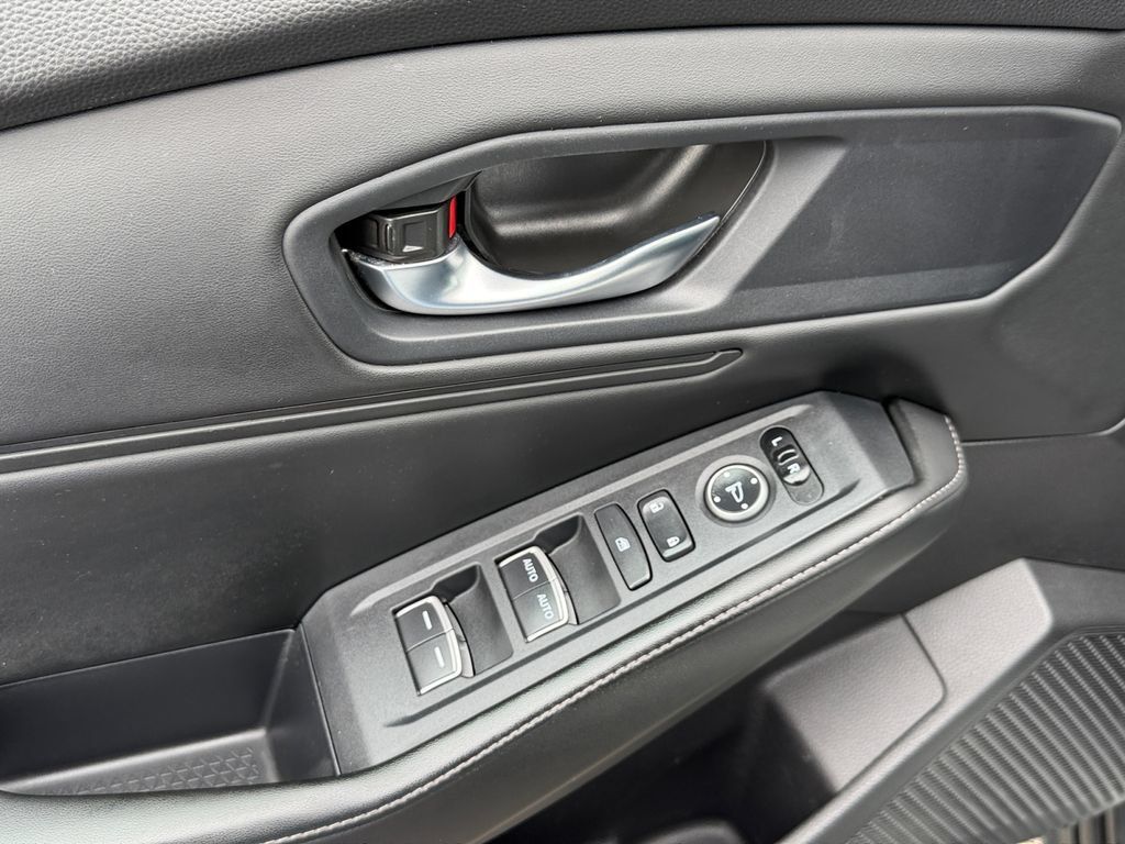 Used 2025 Honda Accord Sport image 23
