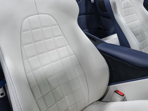 Used 2025 Ferrari Roma Spider image 69