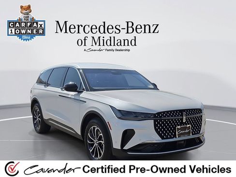 Used 2024 Lincoln Nautilus Premier AWD/4WD image 1