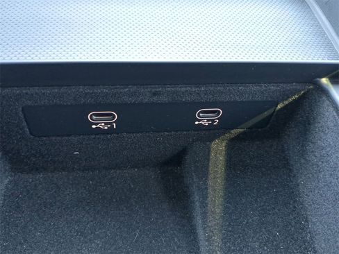 Used 2025 Audi Q7 3.0T Premium Plus image 24