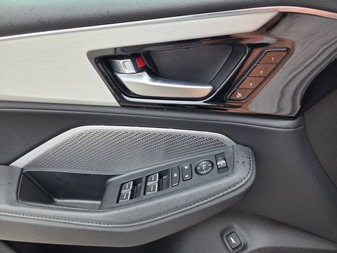 Used 2025 Acura MDX FWD image 22
