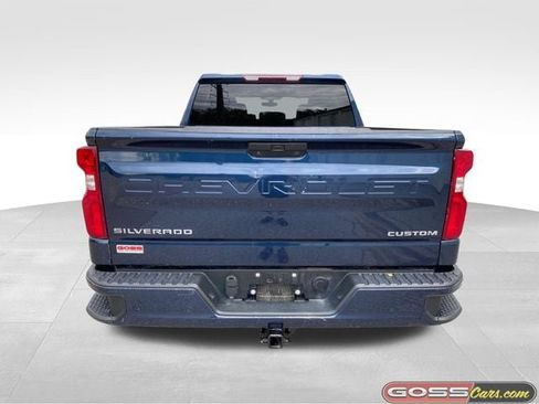 Used 2022 Chevrolet Silverado 1500 Custom AWD/4WD image 4
