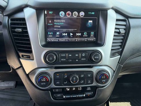 Used 2016 Chevrolet Suburban LS RWD image 37