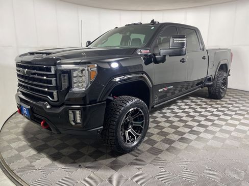 Used 2022 GMC Sierra 2500 AT4 w/ AT4 Preferred Package image 4