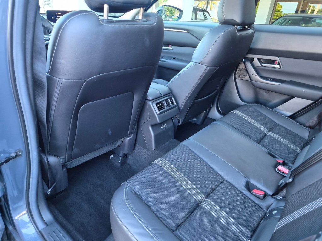Used 2025 MAZDA CX-50 AWD 2.5 S w/ Premium Package image 26