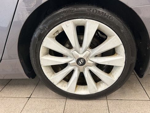 Used 2013 Hyundai Azera w/ Technology Pkg image 11