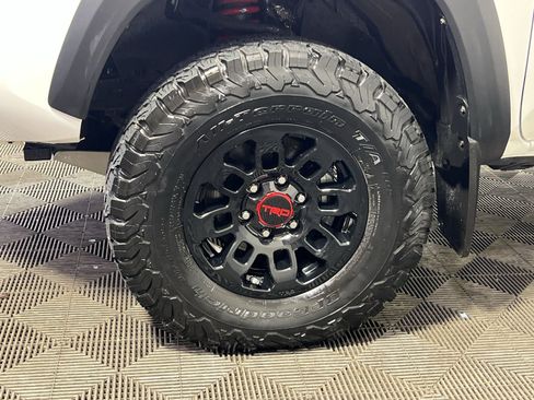 Used 2019 Toyota Tacoma TRD Pro AWD/4WD image 12