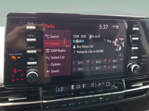 Certified 2021 Toyota Sienna XLE FWD image 21