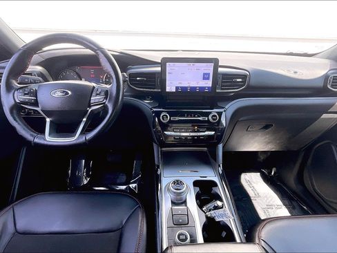 Used 2023 Ford Explorer ST-Line AWD/4WD image 19