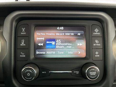 Used 2019 Jeep Wrangler Sport image 18