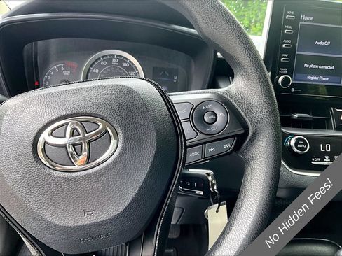 Used 2021 Toyota Corolla LE FWD image 17