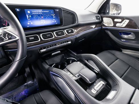 Certified 2026 Mercedes-Benz GLS 450 4MATIC image 15