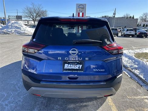 Certified 2022 Nissan Rogue SV image 7