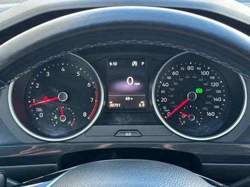 Certified 2020 Volkswagen Tiguan SE R-Line image 24