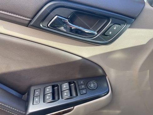 Used 2018 Chevrolet Tahoe LT image 24
