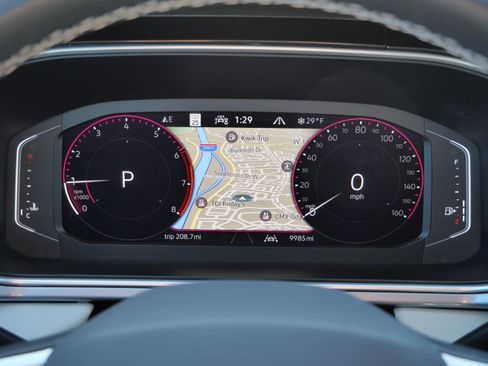 Certified 2025 Volkswagen Taos SEL image 23